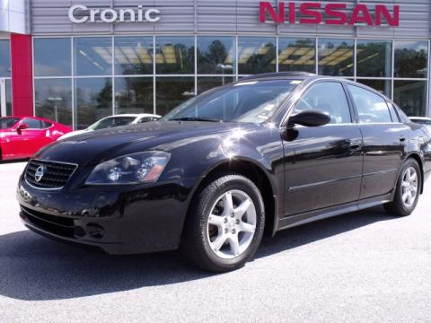 Super Black Nissan Altima 2.5 S Special Edition.  Click to enlarge.