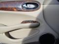 2001 XJ XJ8 L #11