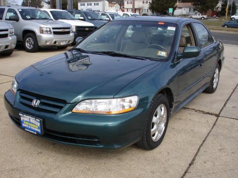 Noble Green Pearl Honda Accord SE Sedan.  Click to enlarge.