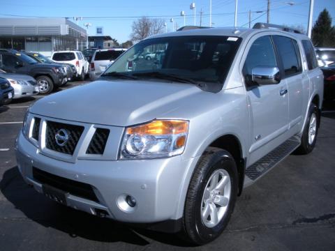 Silver Lightning Metallic Nissan Armada SE.  Click to enlarge.