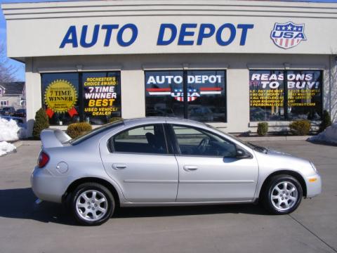 Bright Silver Metallic Dodge Neon SXT.  Click to enlarge.