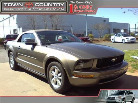 Mineral Grey Metallic Ford Mustang V6 Deluxe Convertible. Click to enlarge. Mineral Grey Metallic Ford Mustang V6 Deluxe Convertible. Click to enlarge.