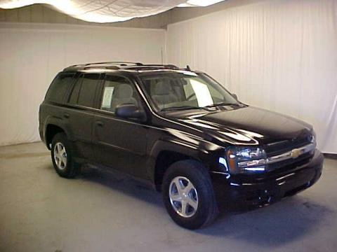 Black Chevrolet TrailBlazer LS 4x4.  Click to enlarge.