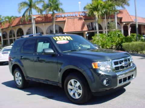 Black Pearl Slate Metallic Ford Escape Limited V6.  Click to enlarge.