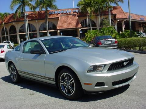 Brilliant Silver Metallic Ford Mustang V6 Premium Coupe.  Click to enlarge.