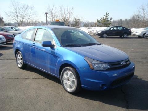 Blue Flame Metallic Ford Focus SE Coupe.  Click to enlarge.