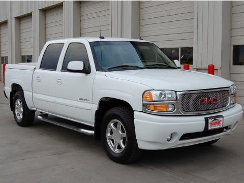 Summit White GMC Sierra 1500 Denali Crew Cab AWD.  Click to enlarge.