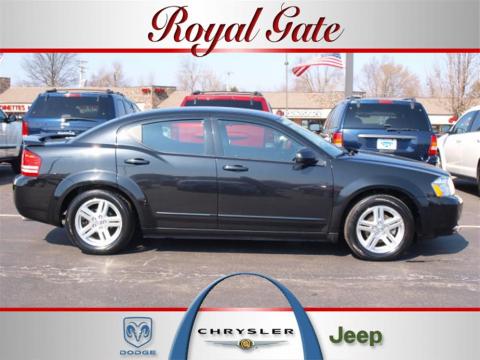 Brilliant Black Crystal Pearl Dodge Avenger R/T.  Click to enlarge.