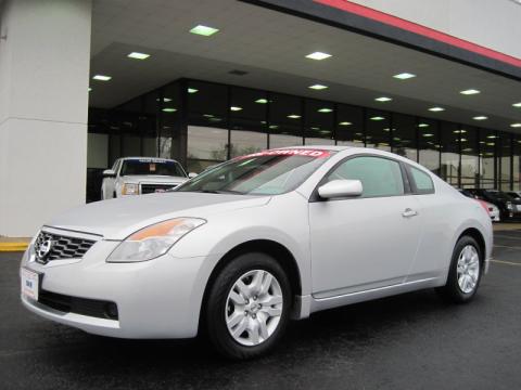 Radiant Silver Metallic Nissan Altima 2.5 S Coupe.  Click to enlarge.