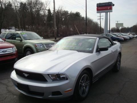 Brilliant Silver Metallic Ford Mustang V6 Premium Convertible.  Click to enlarge.