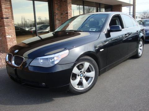 Jet Black BMW 5 Series 525i Sedan.  Click to enlarge.