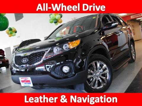 Ebony Black Kia Sorento EX AWD.  Click to enlarge.