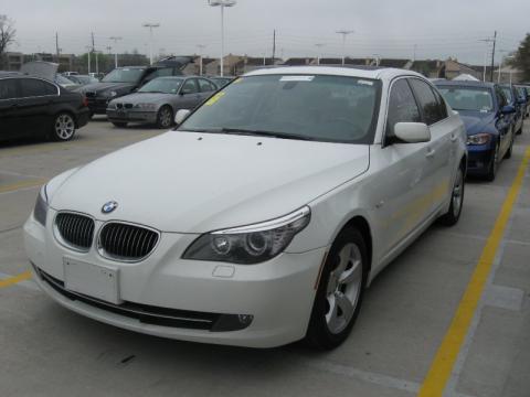 Alpine White BMW 5 Series 528i Sedan.  Click to enlarge.
