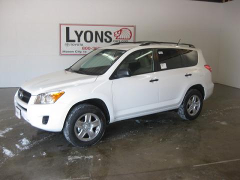 Super White Toyota RAV4 I4 4WD.  Click to enlarge.