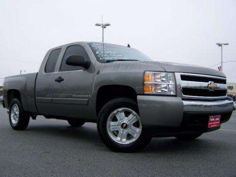 Graystone Metallic Chevrolet Silverado 1500 LT Extended Cab 4x4.  Click to enlarge.