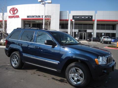 Midnight Blue Pearl Jeep Grand Cherokee Limited 4x4.  Click to enlarge.