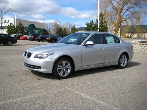 Titanium Silver Metallic BMW 5 Series 528i xDrive Sedan.  Click to enlarge.