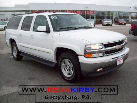 Summit White Chevrolet Suburban 1500 LT.  Click to enlarge.