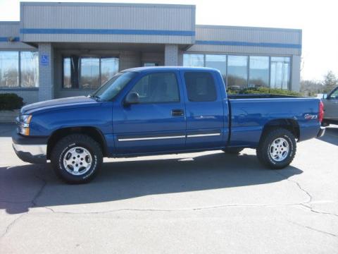 Arrival Blue Metallic Chevrolet Silverado 1500 Z71 Extended Cab 4x4.  Click to enlarge.