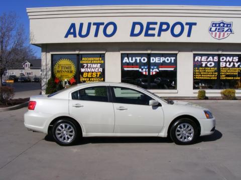 Dover White Pearl Mitsubishi Galant ES.  Click to enlarge.