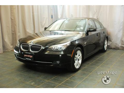Jet Black BMW 5 Series 528i xDrive Sedan.  Click to enlarge.