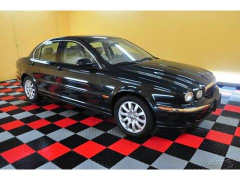 Emerald Metallic Jaguar X-Type 2.5.  Click to enlarge.