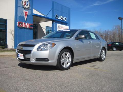 Silver Ice Metallic Chevrolet Malibu LS Sedan.  Click to enlarge.