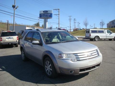 Brilliant Silver Metallic Ford Taurus X SEL. Click to enlarge. Brilliant Silver Metallic Ford Taurus X SEL. Click to enlarge.