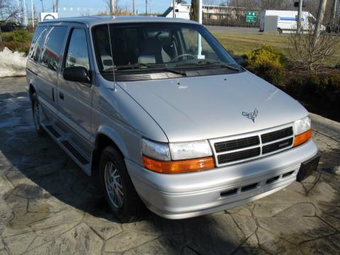 Silver Dodge Caravan SE.  Click to enlarge.