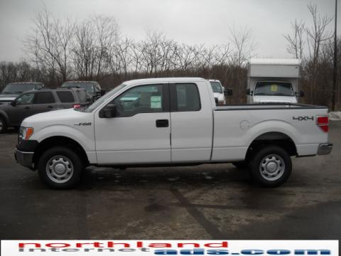 Oxford White Ford F250 Super Duty XL SuperCab 4x4.  Click to enlarge.
