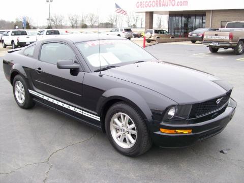 Black Ford Mustang V6 Deluxe Coupe.  Click to enlarge.