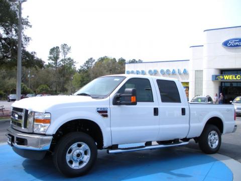 Oxford White Ford F250 Super Duty XL Crew Cab 4x4.  Click to enlarge.