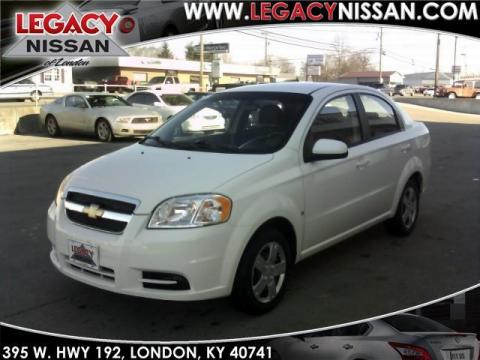 Summit White Chevrolet Aveo LT Sedan.  Click to enlarge.