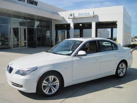 Alpine White BMW 5 Series 528i Sedan.  Click to enlarge.