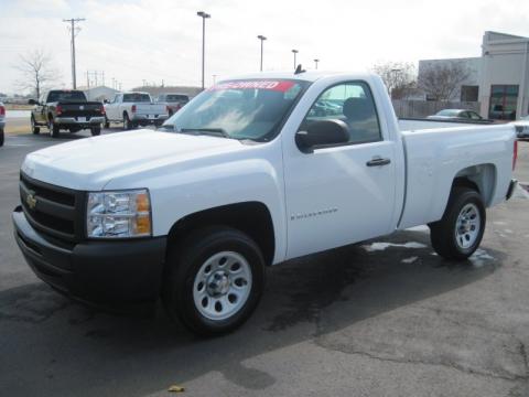 Summit White Chevrolet Silverado 1500 Regular Cab.  Click to enlarge.