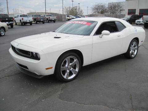 Stone White Dodge Challenger R/T.  Click to enlarge.