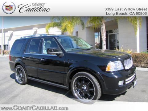 Black Lincoln Navigator Luxury 4x4.  Click to enlarge.
