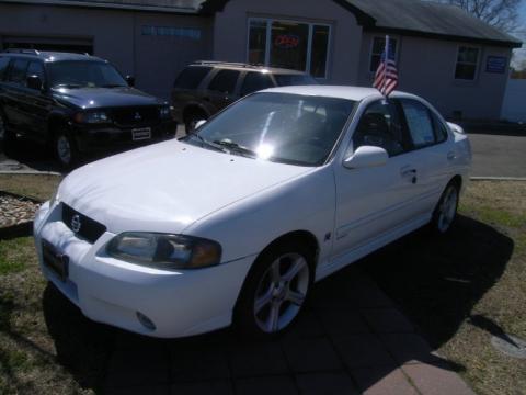 Cloud White Nissan Sentra SE-R.  Click to enlarge.