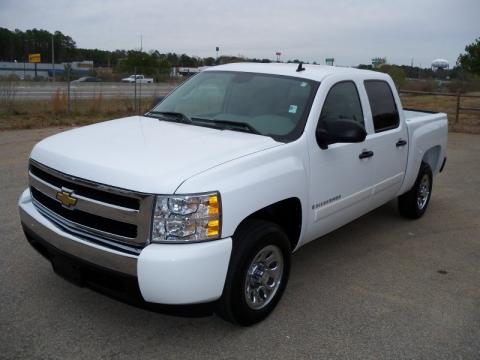 Summit White Chevrolet Silverado 1500 LS Crew Cab.  Click to enlarge.