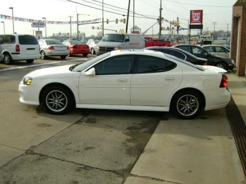 Ivory White Pontiac Grand Prix Sedan.  Click to enlarge.