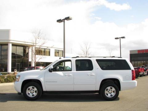Summit White Chevrolet Suburban LT 4x4.  Click to enlarge.