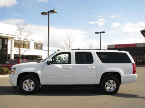 Summit White Chevrolet Suburban LT 4x4.  Click to enlarge.