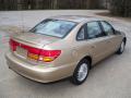 2001 L Series L200 Sedan #8