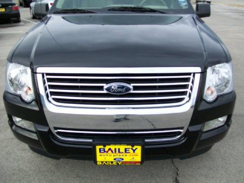 Black Ford Explorer XLT. Click to enlarge. Black Ford Explorer XLT. Click to enlarge.