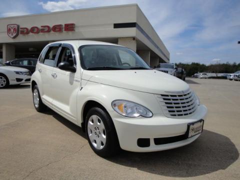 Cool Vanilla White Chrysler PT Cruiser .  Click to enlarge.