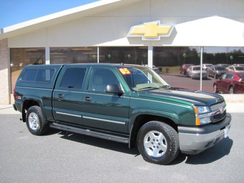 Dark Green Metallic Chevrolet Silverado 1500 Z71 Crew Cab 4x4.  Click to enlarge.