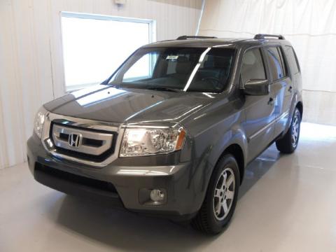 Polished Metal Metallic Honda Pilot Touring.  Click to enlarge.