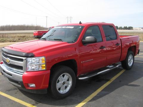 Victory Red Chevrolet Silverado 1500 LT Z71 Crew Cab 4x4.  Click to enlarge.