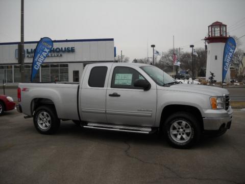 Pure Silver Metallic GMC Sierra 1500 SLE Extended Cab 4x4.  Click to enlarge.