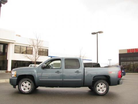 Blue Granite Metallic Chevrolet Silverado 1500 LTZ Crew Cab 4x4.  Click to enlarge.